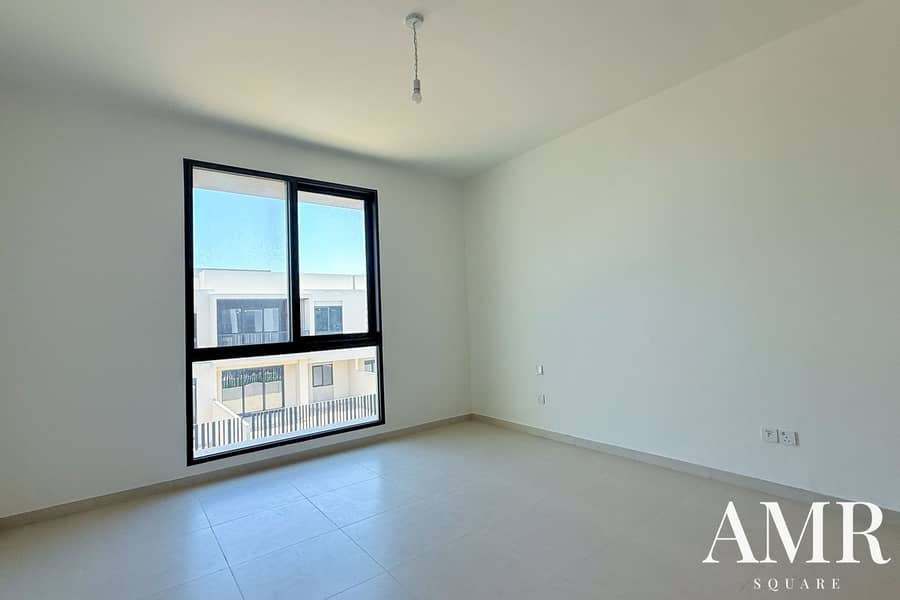 21 Jebel Ali Village_4bhk_Townhouse-19. jpg