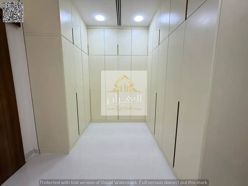 15 845029575-1066x800. webp