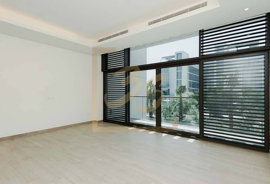 LUXURY 5BR VILLA | DISTRICT ONE | NEGOTIABLE LUXURY 5BR VILLA | DISTRICT ONE | NEGOTIABLE