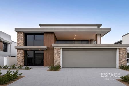 5 Bedroom Villa for Sale in Tilal Al Ghaf, Dubai - 5 Beds plus Maids and Drivers | Garden Suite | Park Backing