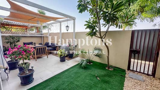 2 habitaciones Apartamento para en Venta en Dubai South, Dubai - Apartamento en Dubai South,Emaar South,Urbana,Urbana I, 2 dormitorios, 1750000 AED - 15539764 2 habitaciones Apartamento para en Venta en Dubai South, Dubai - Apartamento en Dubai South,Emaar South,Urbana,Urbana I, 2 dormitorios, 1750000 AED - 15539764