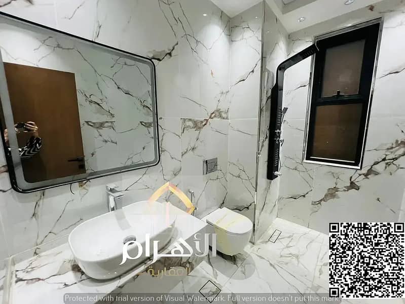 9 841823602-1066x800. webp