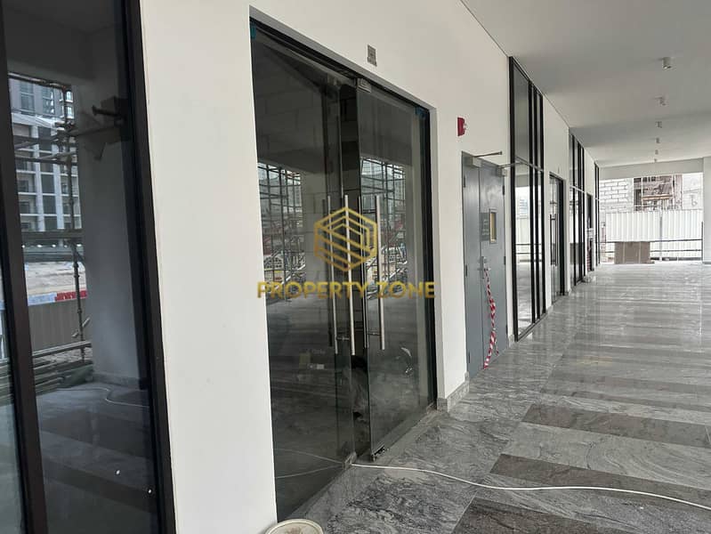 4 AR Azure RETAIL5 (1). jpeg