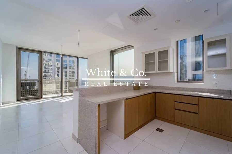 High Floor | Vacant Now | Lagoon View High Floor | Vacant Now | Lagoon View