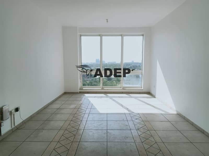 2 BHK APT With Parking 2 BHK APT With Parking