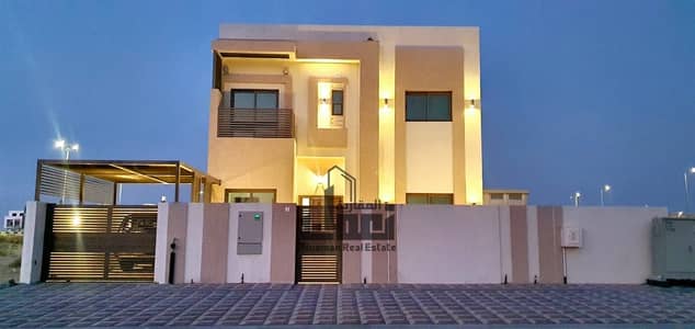 4 Bedroom Villa for Sale in Tilal City, Sharjah - 1523b762-e02e-4031-86b5-ab4f26f7bbd5. jpg 4 Bedroom Villa for Sale in Tilal City, Sharjah - 1523b762-e02e-4031-86b5-ab4f26f7bbd5. jpg
