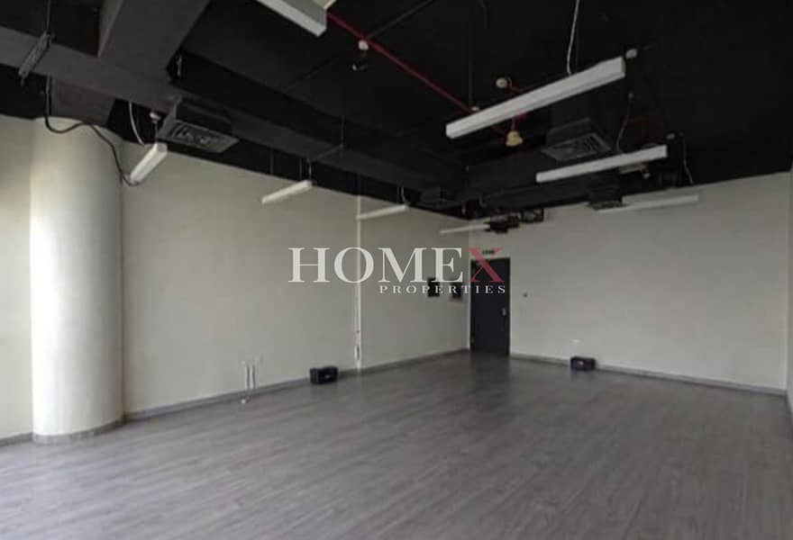 9 B2B-Tower-Office-09. jpg