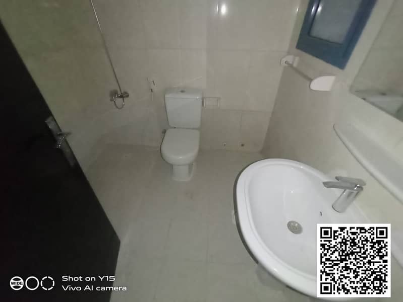 10 90bf5261-c978-4867-be07-501e494bc6ae. jpg