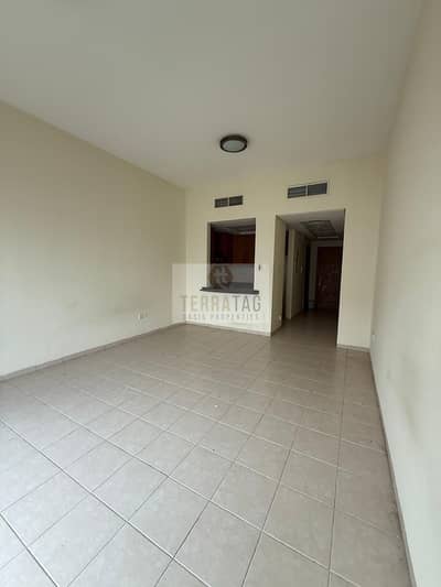 Studio for Rent in Discovery Gardens, Dubai - bf3ee216-5de1-4b4c-a431-104c0347a4ce. jpg