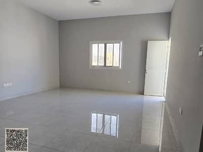 2 Schlafzimmer Wohnung zum zur Miete in Al Jurf, Ajman - 8a8ac23f-72ab-4005-bb90-baf35bbc6d2f. jpg