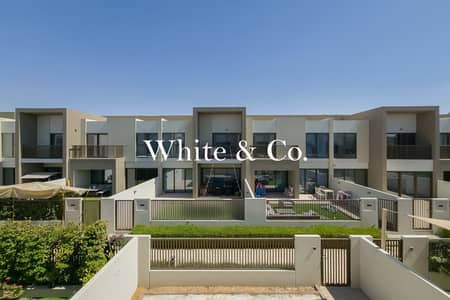 3 Schlafzimmer Townhouse zum zur Miete in Dubailand, Dubai - Reihenhaus in Dubailand,Villanova,La Violeta,La Violeta 1, 3 schlafzimmer, 165000 AED - 15505960 3 Schlafzimmer Townhouse zum zur Miete in Dubailand, Dubai - Reihenhaus in Dubailand,Villanova,La Violeta,La Violeta 1, 3 schlafzimmer, 165000 AED - 15505960