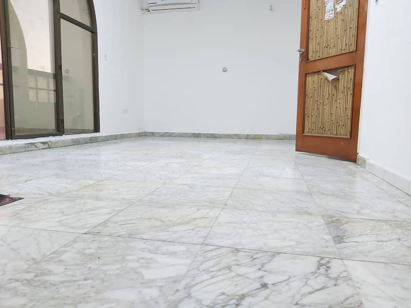 Monthly 1 Bedroom Hall with Tawtheeq in Tourist Club Area, Rent 3600 / Month