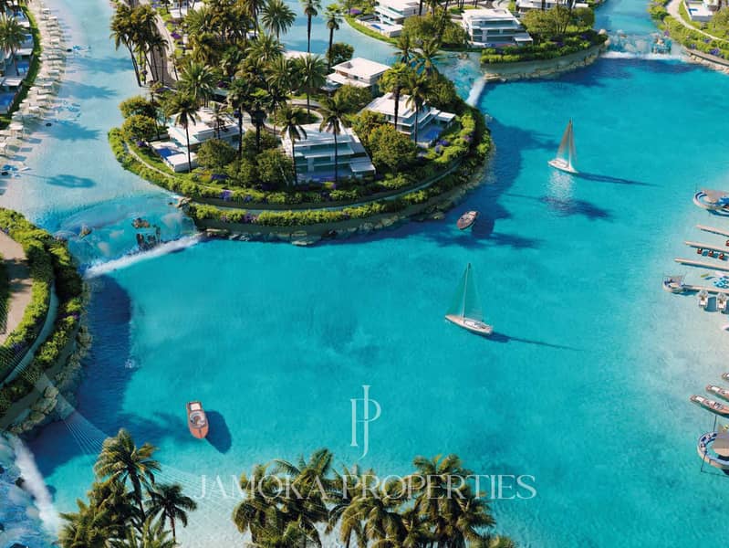 8 azizi-venice-brochure_page-0009. jpg