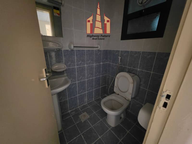 5 16714. jpg