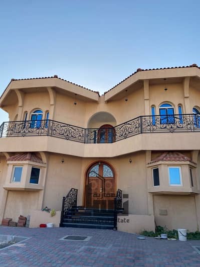 5 Bedroom Villa for Sale in Turrfa, Sharjah - a4590f37-5250-4024-8aac-facd64f0e5d8. jpg 5 Bedroom Villa for Sale in Turrfa, Sharjah - a4590f37-5250-4024-8aac-facd64f0e5d8. jpg