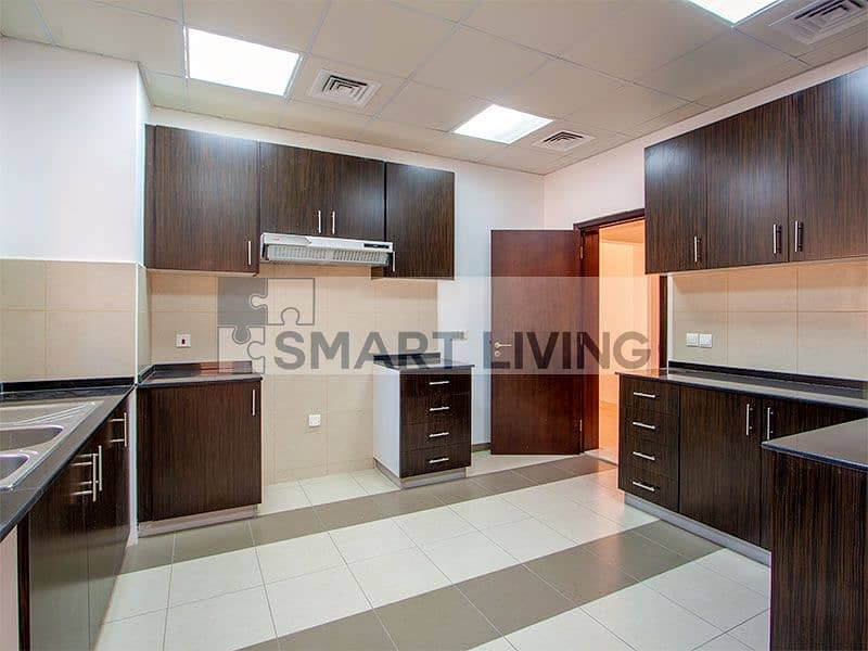 3 Marina_Atzert_Dubai_Real_Estate_Dubailand_The_Villa_Rent_Aldea_Closed_Kitchen. jpg