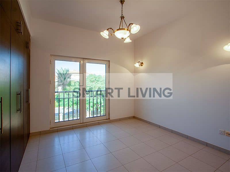 17 Marina_Atzert_Dubai_Real_Estate_Dubailand_The_Villa_Rent_Aldea_Bedroom. jpg