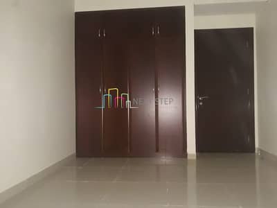Incredibly Large 2 Bedroom with Maid'sroom in Mamoura Incredibly Large 2 Bedroom with Maid'sroom in Mamoura