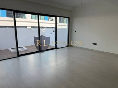 4 Camere Villa in Affitto a DAMAC Lagoons, Dubai - E55EDCF2-901D-482D-AF69-B92B46D6F307. jpg