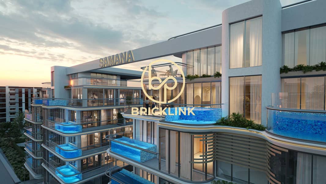 14 BalconyShot. jpg