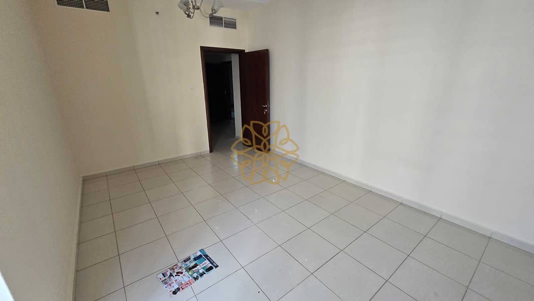 2 40481. jpg