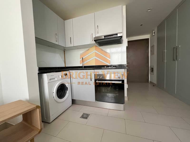 Furnished Studio | Chiller Free | Balcony | Road Facing