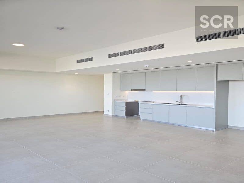 Single Row 3BR Townhouse | Park Access | Quiet Location | Multiple Cheques