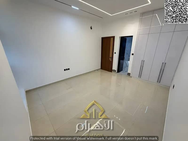 18 846081575-1066x800. webp