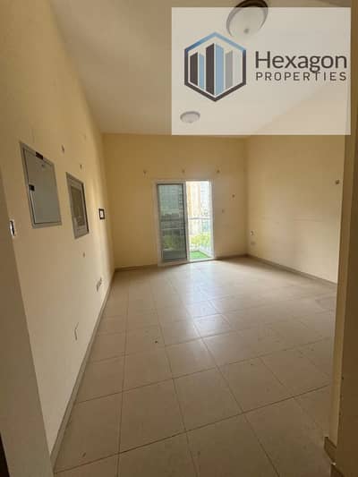 Studio for Rent in Dubai Silicon Oasis (DSO), Dubai - 6c291a4c-909b-4ccf-bdc5-13211480e6f5. jpg Studio for Rent in Dubai Silicon Oasis (DSO), Dubai - 6c291a4c-909b-4ccf-bdc5-13211480e6f5. jpg
