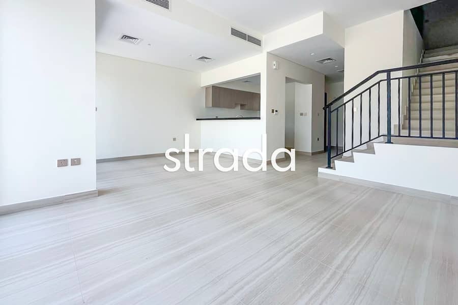 Таунхаус в Дамак Хиллс,Парк Резиденс 1, 3 cпальни, 3100000 AED - 15554215 Таунхаус в Дамак Хиллс,Парк Резиденс 1, 3 cпальни, 3100000 AED - 15554215