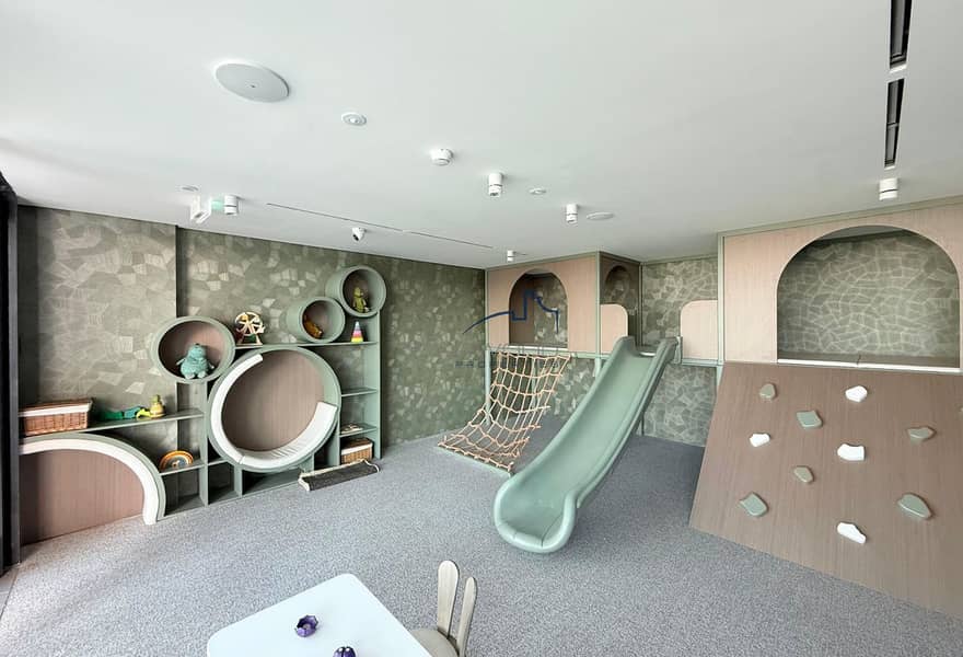 12 kids area. jpg