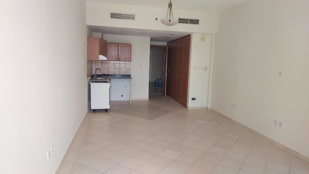 10 WhatsApp Image 2025-10-13 at 18.57. 26. jpeg