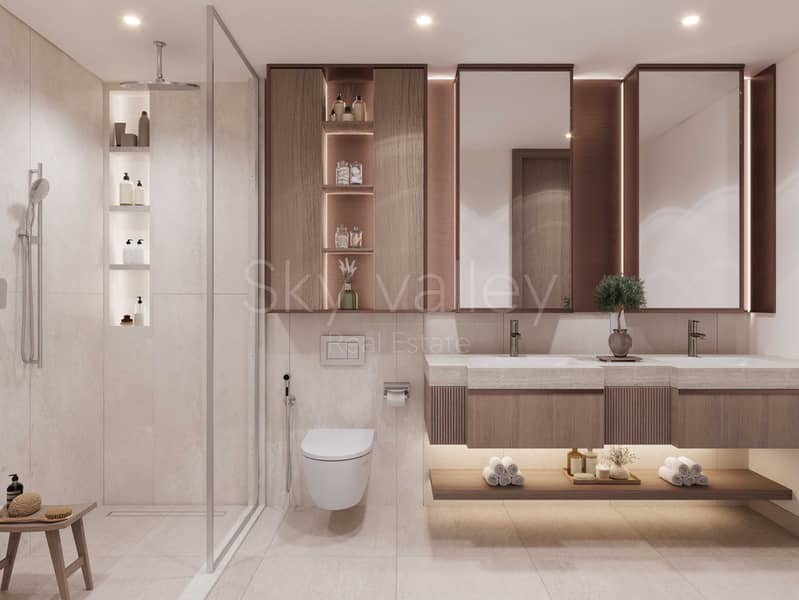 4 The Hillgate - bathroom. jpg