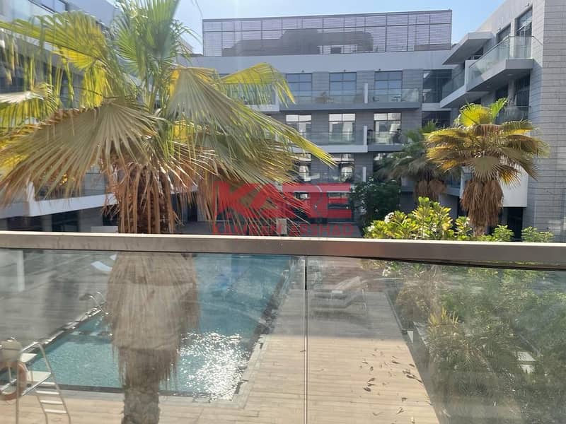 Bright & Spacious | Contemporary Living | Balcony – pohled 5