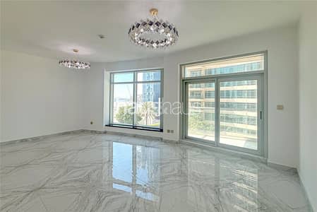 2 Bedroom Flat for Sale in Downtown Dubai, Dubai - Upgraded | Vacant | Partial Burj Khalifa View