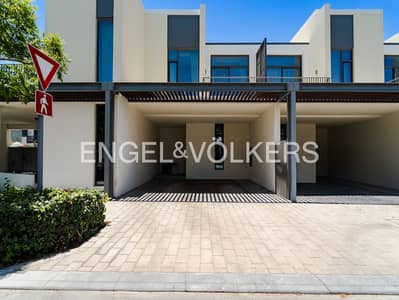 3 Bedroom Townhouse for Sale in Arabian Ranches 3, Dubai - Prime location | Investor deal | Mint condition