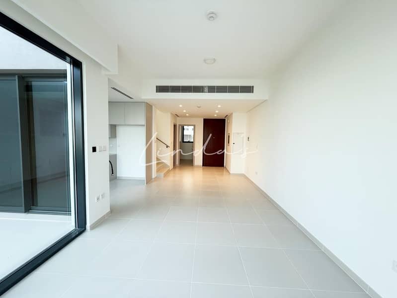 3 images image img