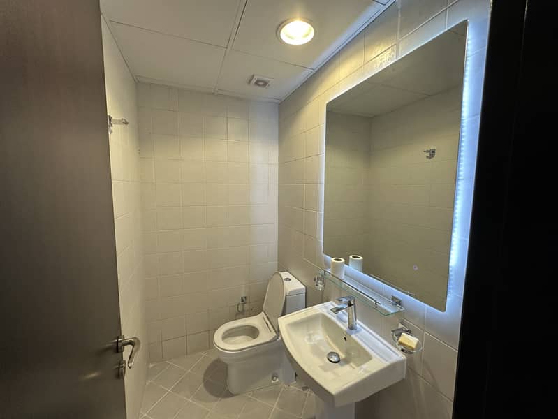 5 Property Image 4