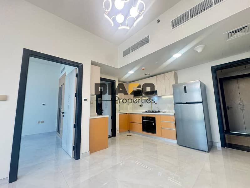 2 kitchen. jpeg