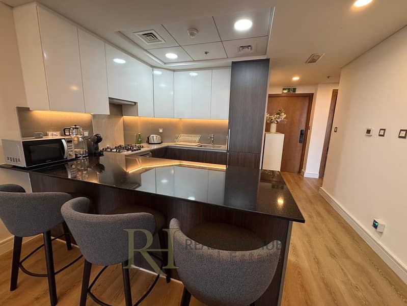 7 RH_Watermarked_5. jpg