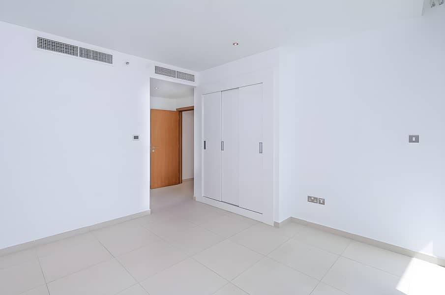 7 Image 0