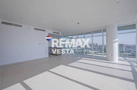 3 Bedroom Apartment for Rent in Al Raha Beach, Abu Dhabi - Alluring Sea View | Balcony/Maid Room | High Floor