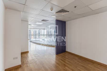 Office for Rent in Barsha Heights (Tecom), Dubai - Spacious Office I Sea Open View I Close to Metro