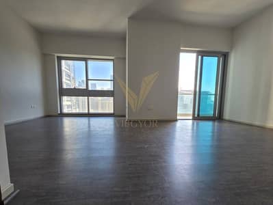 2 Slaapkamers Appartement te Koop in Business Bay, Dubai - Appartement in Business Bay，Executive Towers，Executive Tower K, 2 slaapkamers, 2000000 AED - 15568290