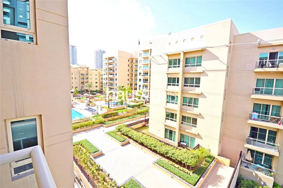 Vacant August | Midfloor | Corner Unit | Standard Vacant August | Midfloor | Corner Unit | Standard