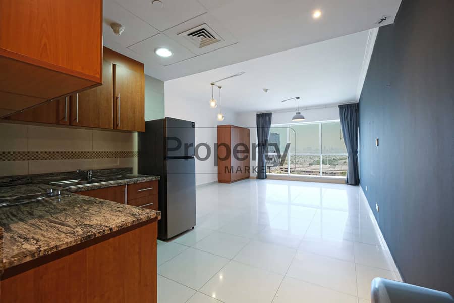 12 Payments Option | Spacious | Near Metro 12 Payments Option | Spacious | Near Metro