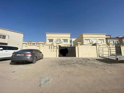 4 habitaciones Villa para en Alquiler en Al Mowaihat, Ajman - photo_2026-06-01_16-59-05. jpg 4 habitaciones Villa para en Alquiler en Al Mowaihat, Ajman - photo_2026-06-01_16-59-05. jpg