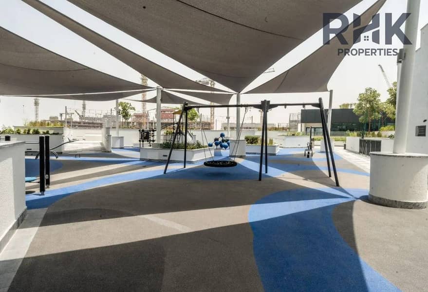 19 Shaded kids play area and outdoor gym at Sobha Hartland, Dubai