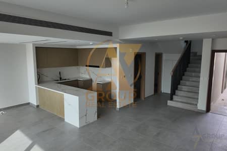 3 Schlafzimmer Townhouse zum zur Miete in Dubailand, Dubai - Reihenhaus in Dubailand,Villanova,La Violeta,La Violeta 2, 3 schlafzimmer, 160000 AED - 15569550 3 Schlafzimmer Townhouse zum zur Miete in Dubailand, Dubai - Reihenhaus in Dubailand,Villanova,La Violeta,La Violeta 2, 3 schlafzimmer, 160000 AED - 15569550