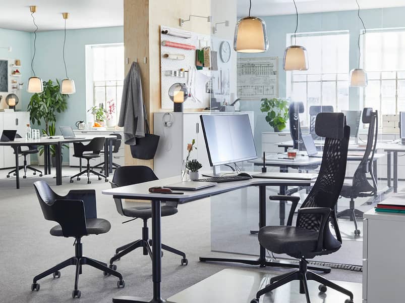 10 Office 1.6. jpg